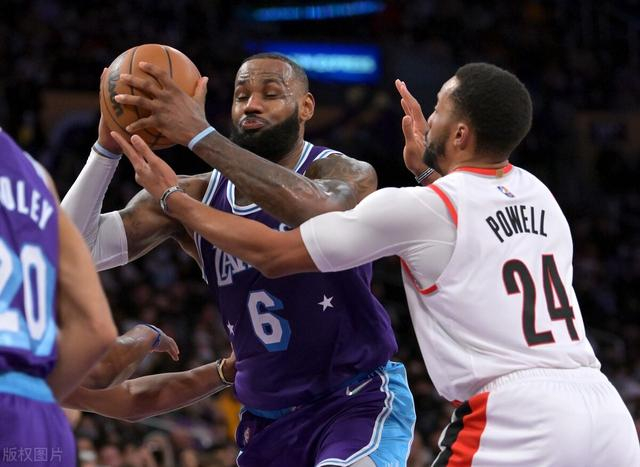 爱游戏-关于转折点！费耶诺德单刀错失，NBA常规赛国际比赛日攻防权衡，信心回归，临场指挥获称赞的信息