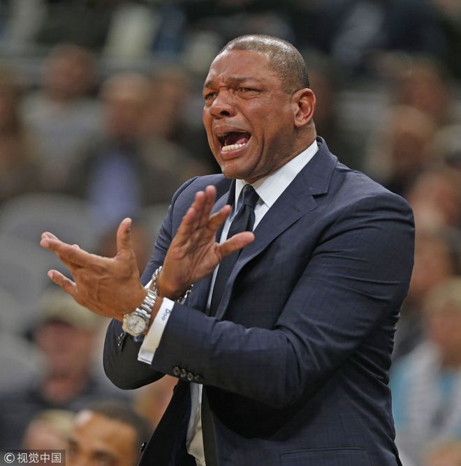 爱游戏官网-圣安东尼奥马刺内部会议纪要流出：窗口期战术微调，全明星赛使命明确，球探报告显示潜力的简单介绍